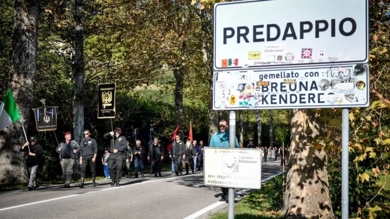 IL NEOFASCISMO documentario