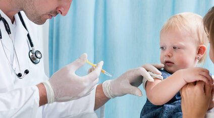Allerta dei pediatri: “Arriva la triade dei virus: bronchioliti,  Covid, influenza”