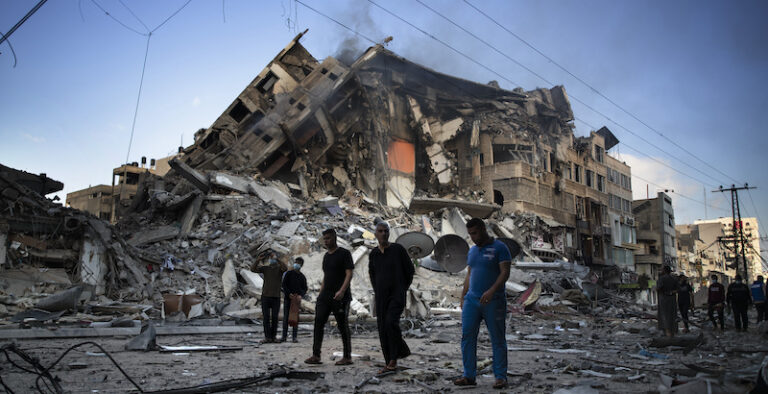 PALESTINA / Tempesta di fuoco: Israele invade la Striscia di Gaza