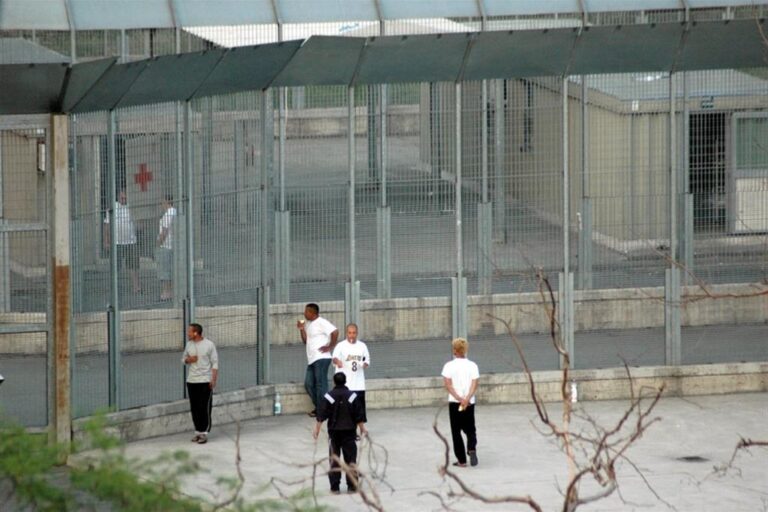 MIGRANTI 1 / Ferrara probabile sede di un Centro  Permanente per i Rimpatri