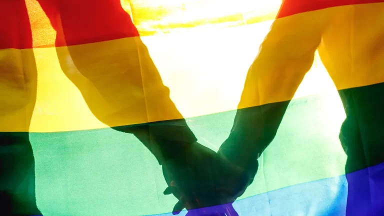 VATICANO / Sì alla benedizione delle coppie gay: “Ma non è matrimonio”