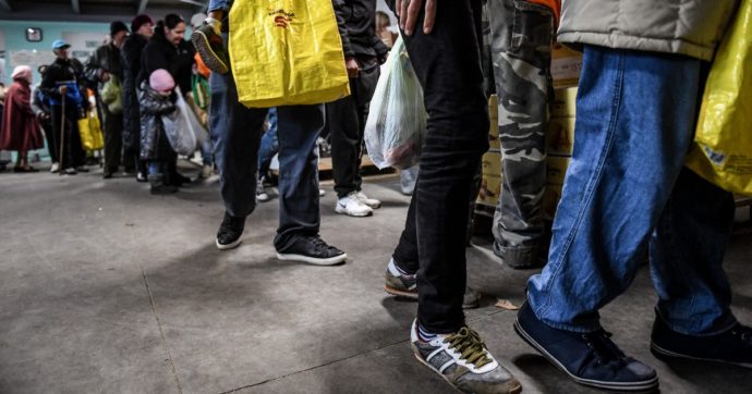 LA POVERTA’ con l’opulenza intorno