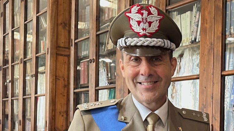 Vannacci a Ferrara fa il tutto esaurito
