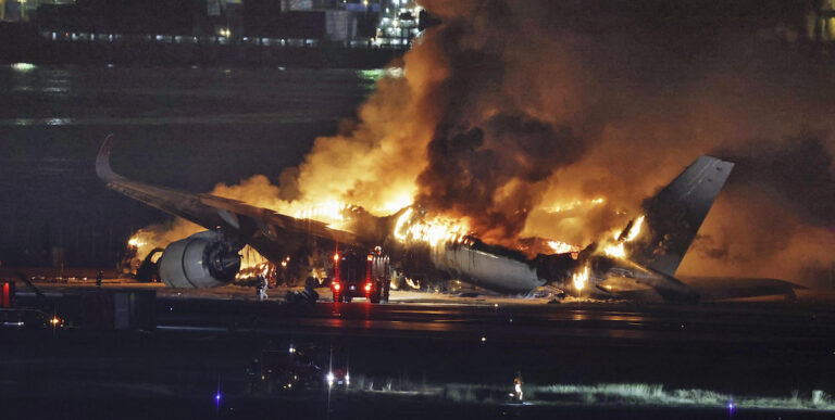 Sisma e Airbus in fiamme: prevenzione ed efficienza del Giappone