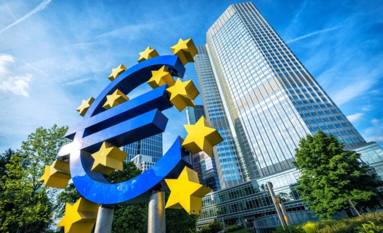 I VERI POTERI / Extraprofitti e filiali chiuse: un Paese in mano alle banche