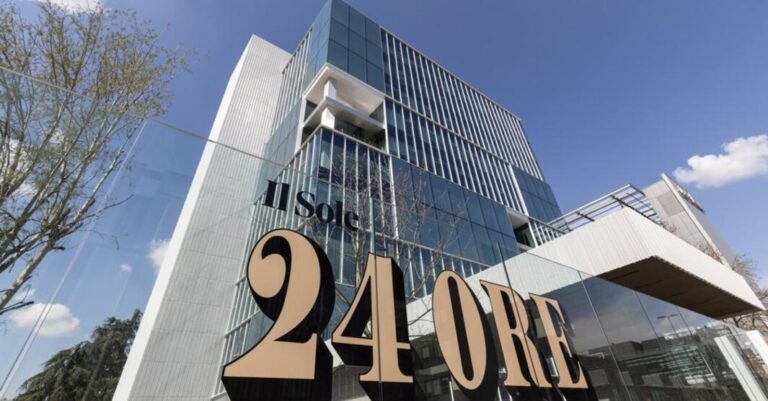 Giornalista demansionata dopo la maternità: condannato Il Sole 24 Ore