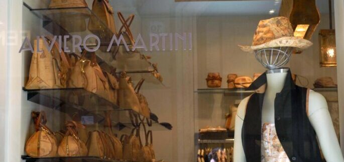 IL LUSSO / Operai in nero e dormitori abusivi: commissariata casa di moda
