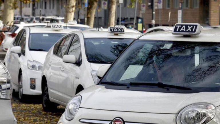 TASSISTI INTOCCABILI / L’Antitrust: “Più licenze e migliorare il servizio”