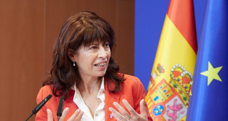 ABORTO / Ministra spagnola: “L’Italia mina un diritto”