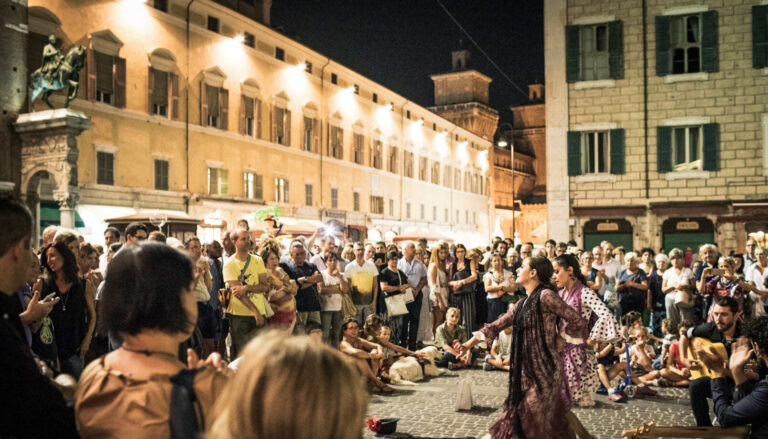 FERRARA BUSKERS / La viabilità e i divieti nelle strade e piazze (27-31 agosto)