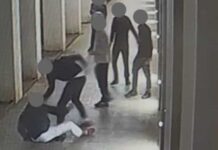 MILANO / Accoltellato da 5 ragazzi, resterà invalido. Le frasi shock dopo l’arresto: “Speriamo che muoia”