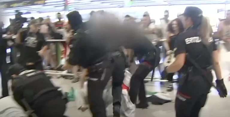 FLOTILLA / Attivisti manganellati dalla polizia a Bilbao L’ira di  Sanchez: “Brutalità come in Israele” – video