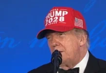 TRUMP GELA L’AMERICA: “Mi candiderò per un terzo mandato”