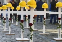 Morte di un operaio a Caivano / Gettato in strada come un sacco di rifiuti: non una riga sui giornali, tranne il Corsera